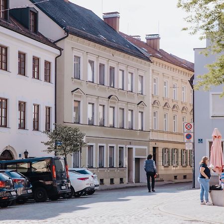 Lumen Homes - Altstadt-Studio Direkt Im Zentrum, Kueche, Netflix, Oeffentlicher Parkplatz Ums Eck Ingolstadt Eksteriør billede