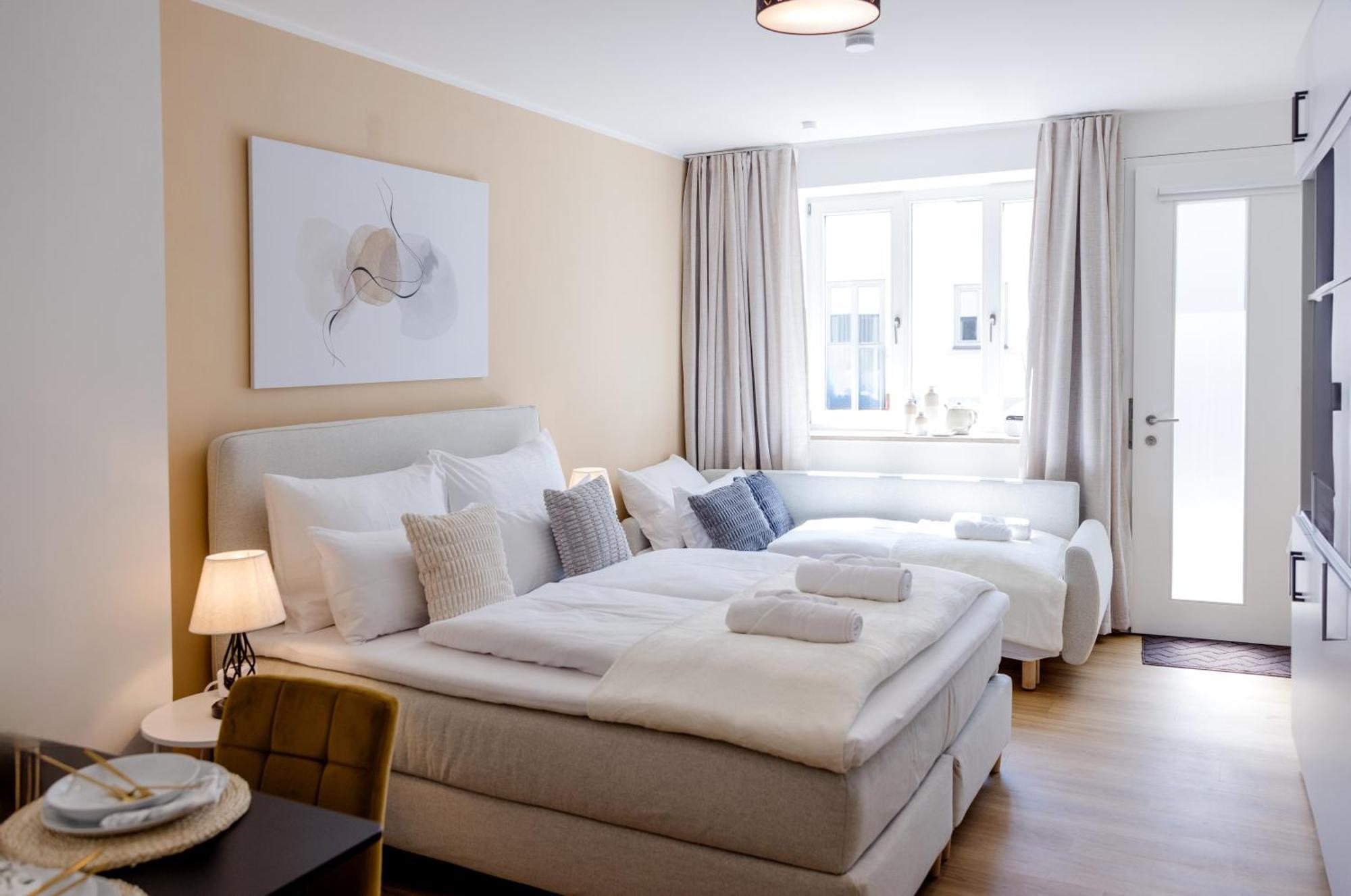 Lumen Homes - Altstadt-Studio Direkt Im Zentrum, Kueche, Netflix, Oeffentlicher Parkplatz Ums Eck Ingolstadt Eksteriør billede