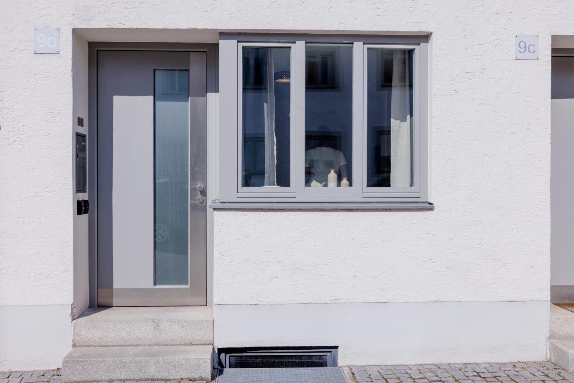 Lumen Homes - Altstadt-Studio Direkt Im Zentrum, Kueche, Netflix, Oeffentlicher Parkplatz Ums Eck Ingolstadt Eksteriør billede