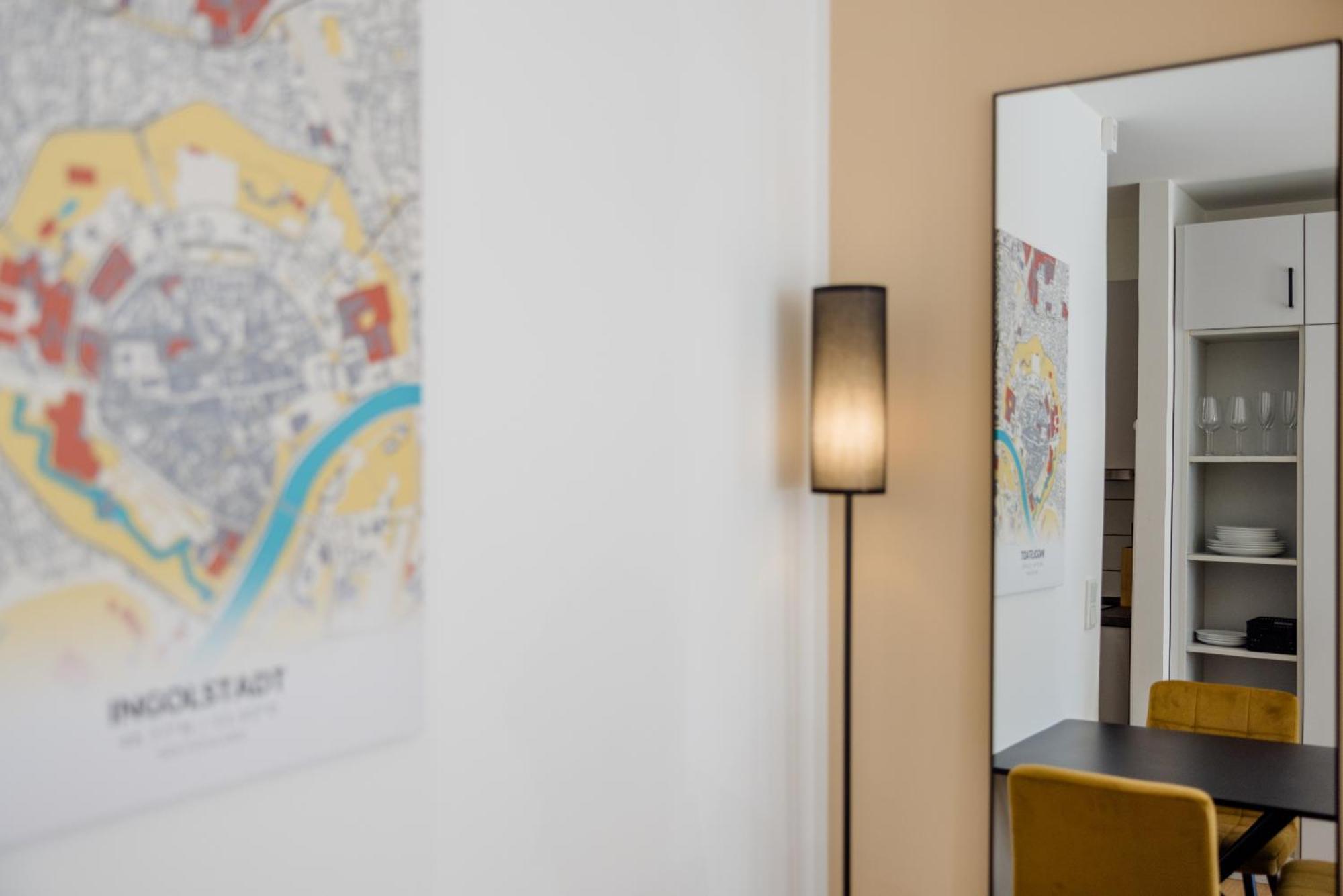 Lumen Homes - Altstadt-Studio Direkt Im Zentrum, Kueche, Netflix, Oeffentlicher Parkplatz Ums Eck Ingolstadt Eksteriør billede