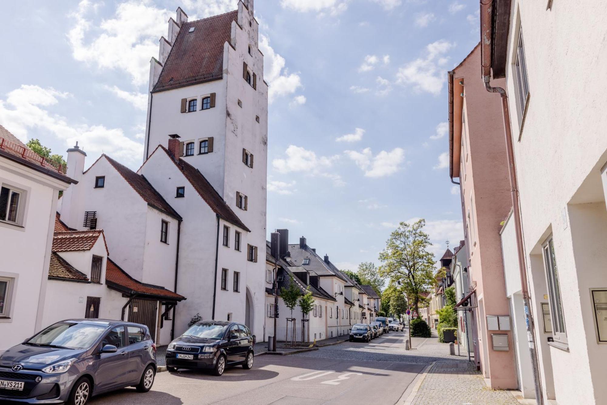 Lumen Homes - Altstadt-Studio Direkt Im Zentrum, Kueche, Netflix, Oeffentlicher Parkplatz Ums Eck Ingolstadt Eksteriør billede