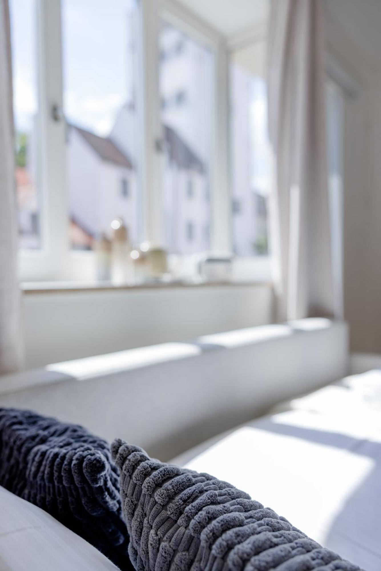 Lumen Homes - Altstadt-Studio Direkt Im Zentrum, Kueche, Netflix, Oeffentlicher Parkplatz Ums Eck Ingolstadt Eksteriør billede