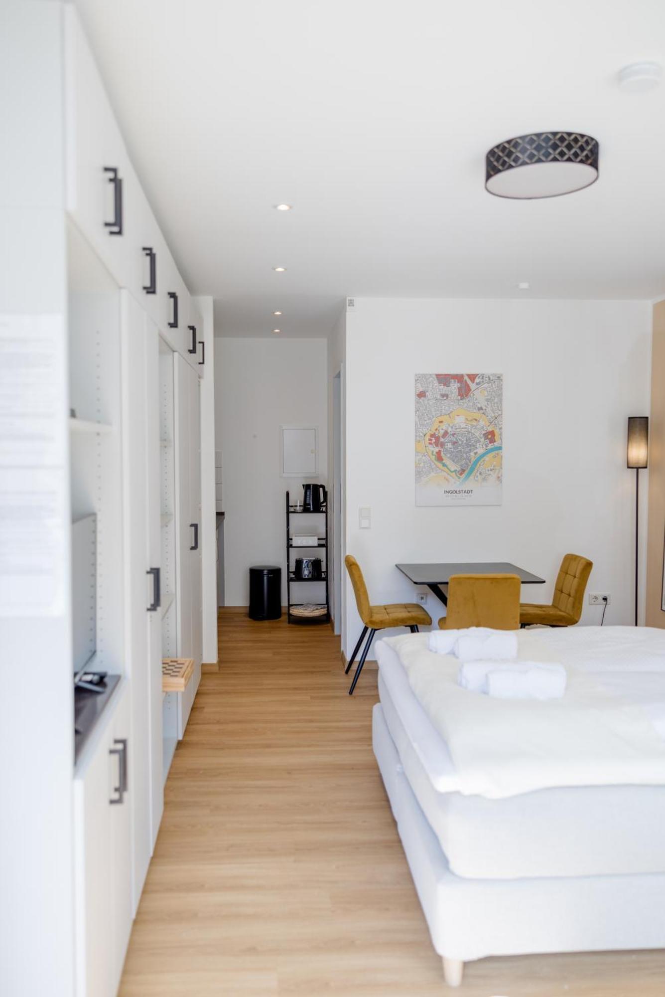 Lumen Homes - Altstadt-Studio Direkt Im Zentrum, Kueche, Netflix, Oeffentlicher Parkplatz Ums Eck Ingolstadt Eksteriør billede